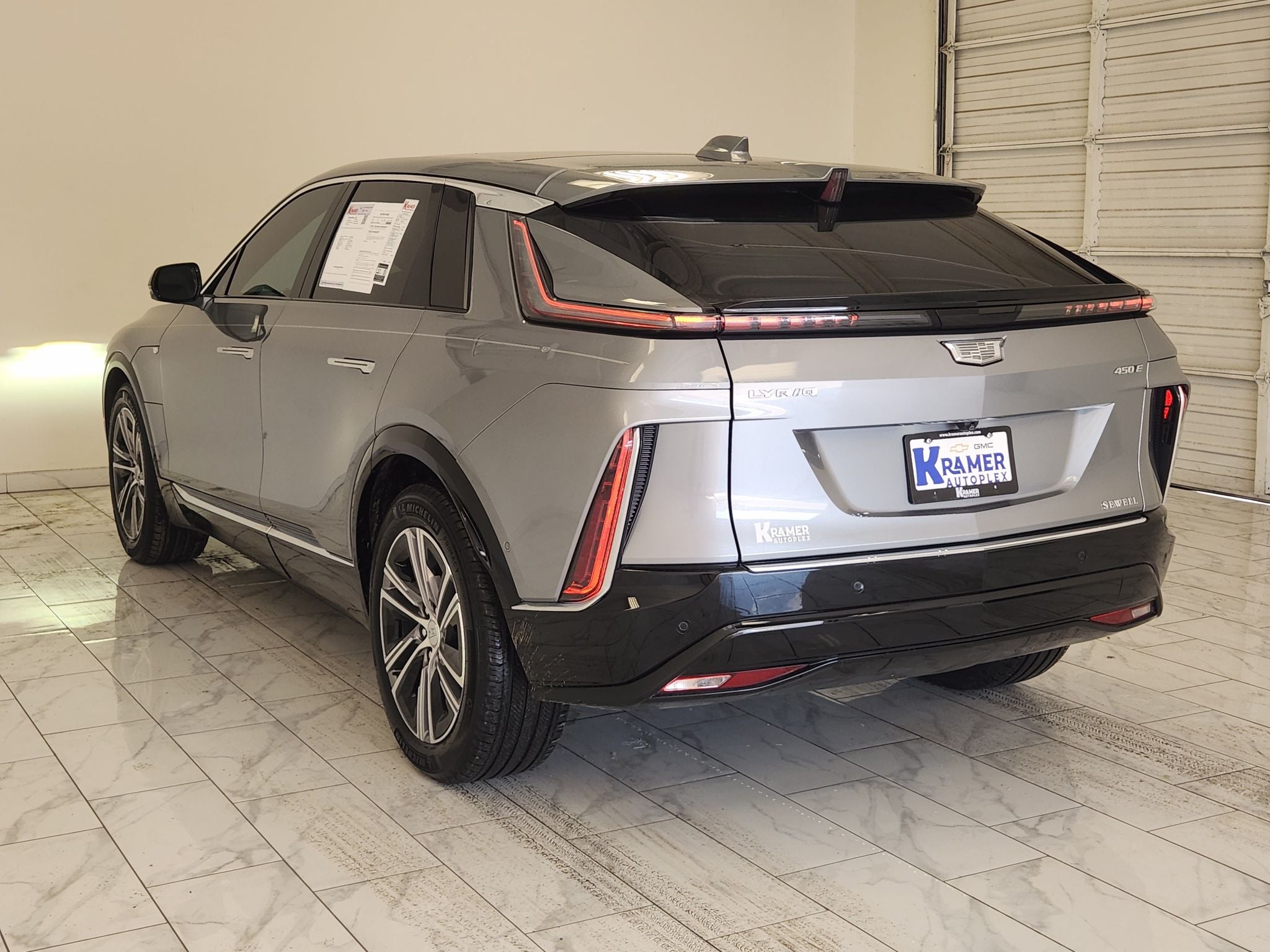 2024 Cadillac LYRIQ Luxury 1 — photo 7