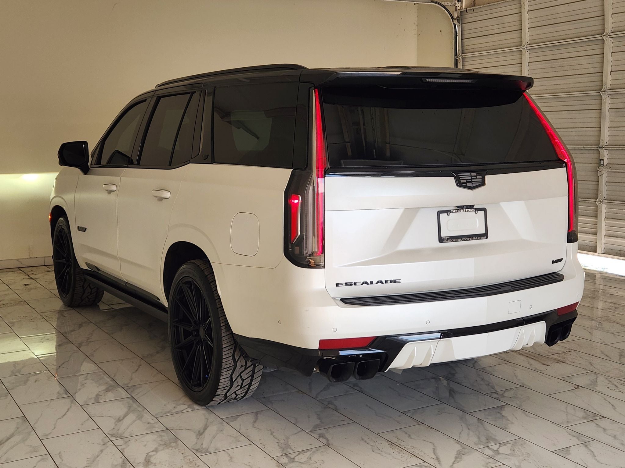 2024 Cadillac Escalade V-Series — photo 5