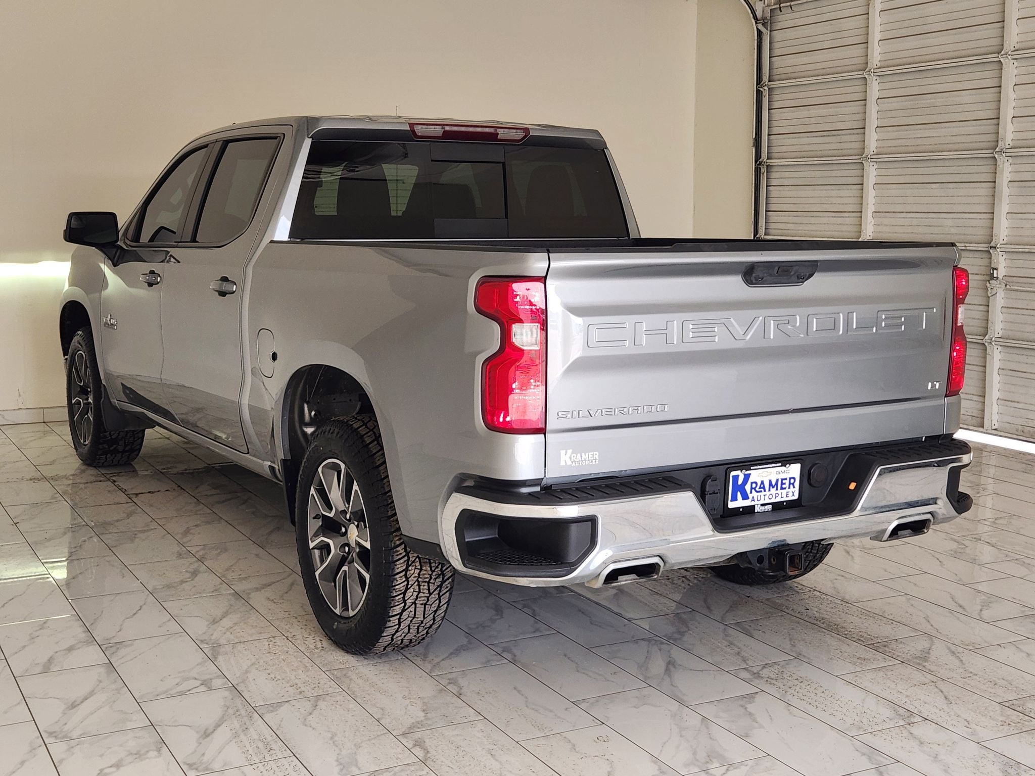 2024 Chevrolet Silverado 1500 LT — photo 7