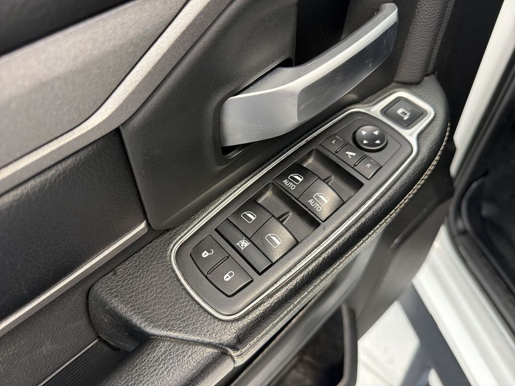 2019 RAM 2500 Tradesman Crew Cab 4x4 6'4" Box