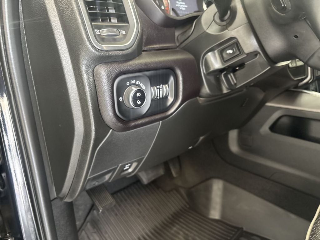 2024 RAM 2500 Laramie Crew Cab 4x4 6'4" Box
