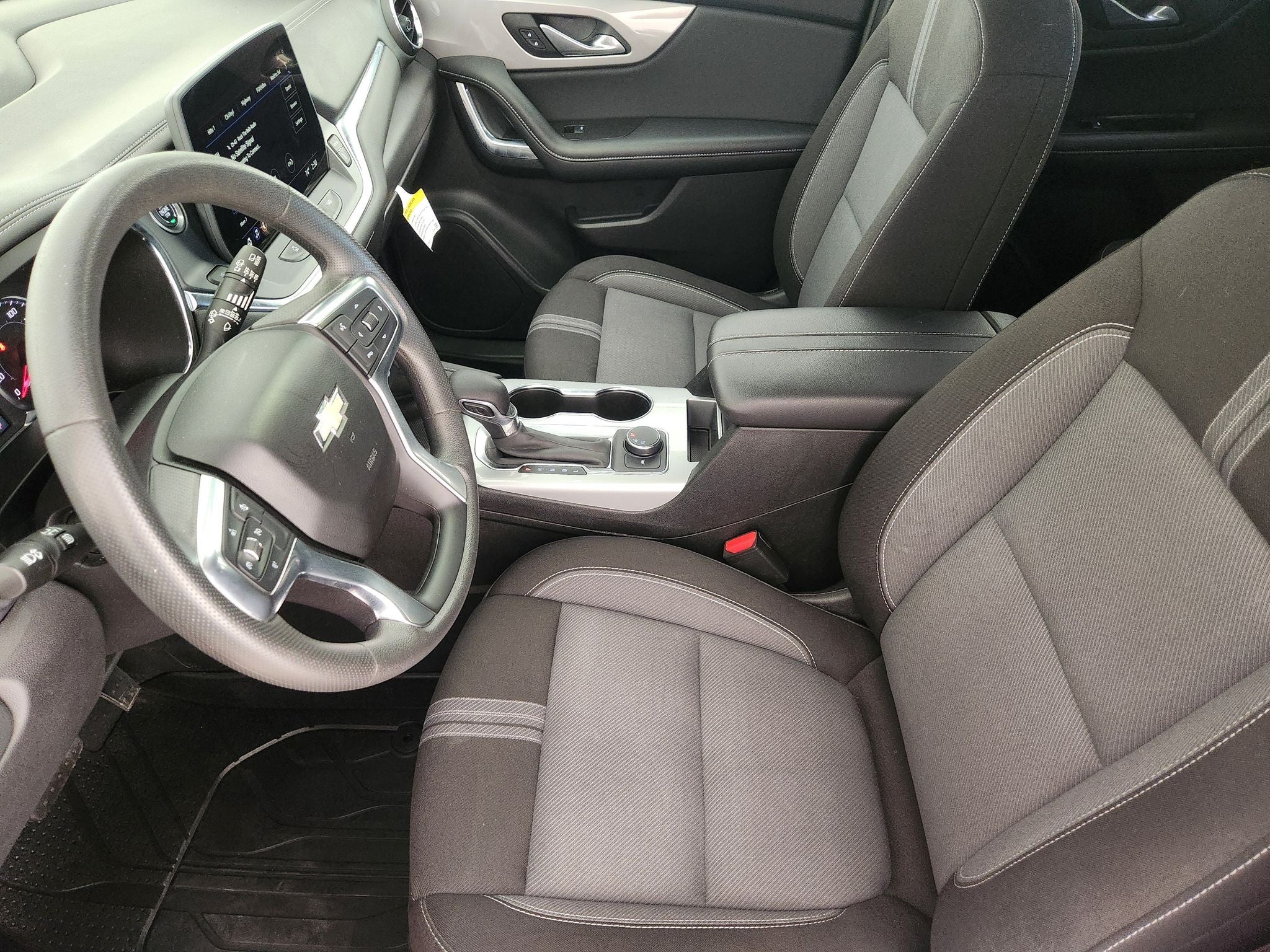 2023 Chevrolet Blazer LT — photo 12