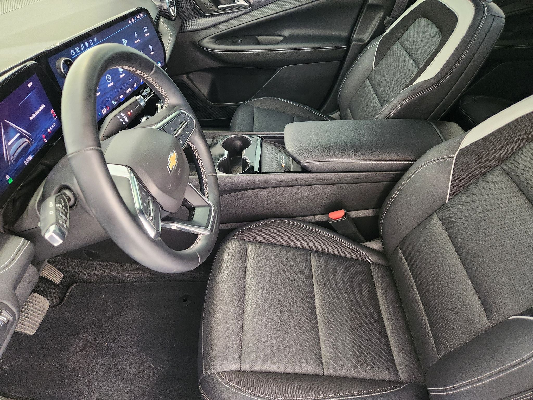 2024 Chevrolet Blazer EV LT — photo 12