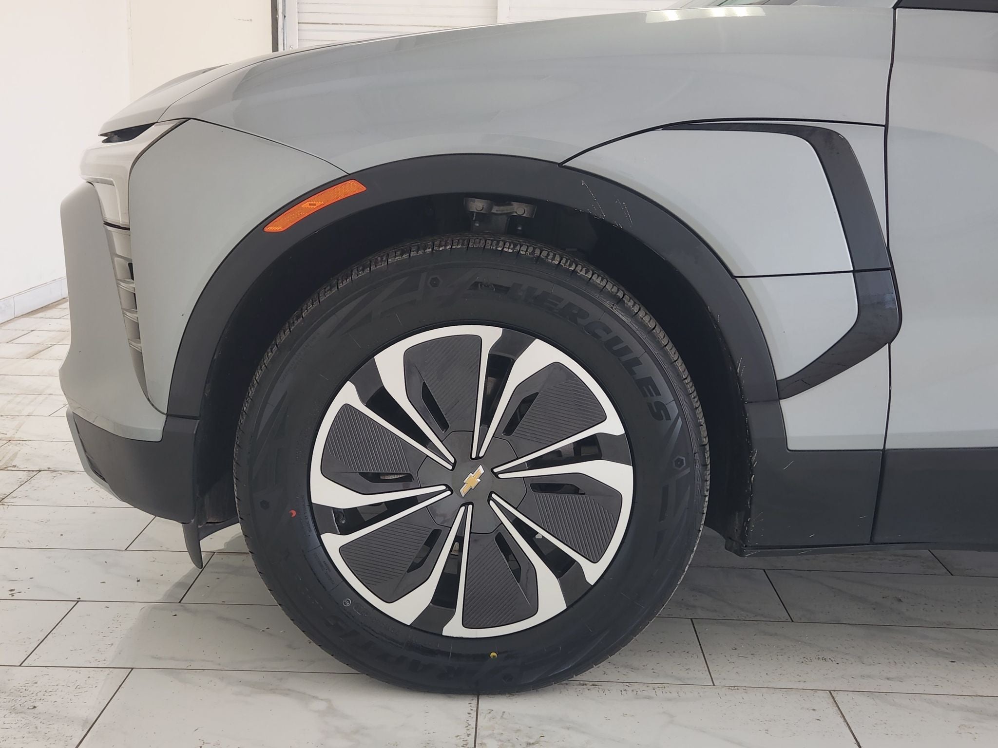 2024 Chevrolet Blazer EV LT — photo 8