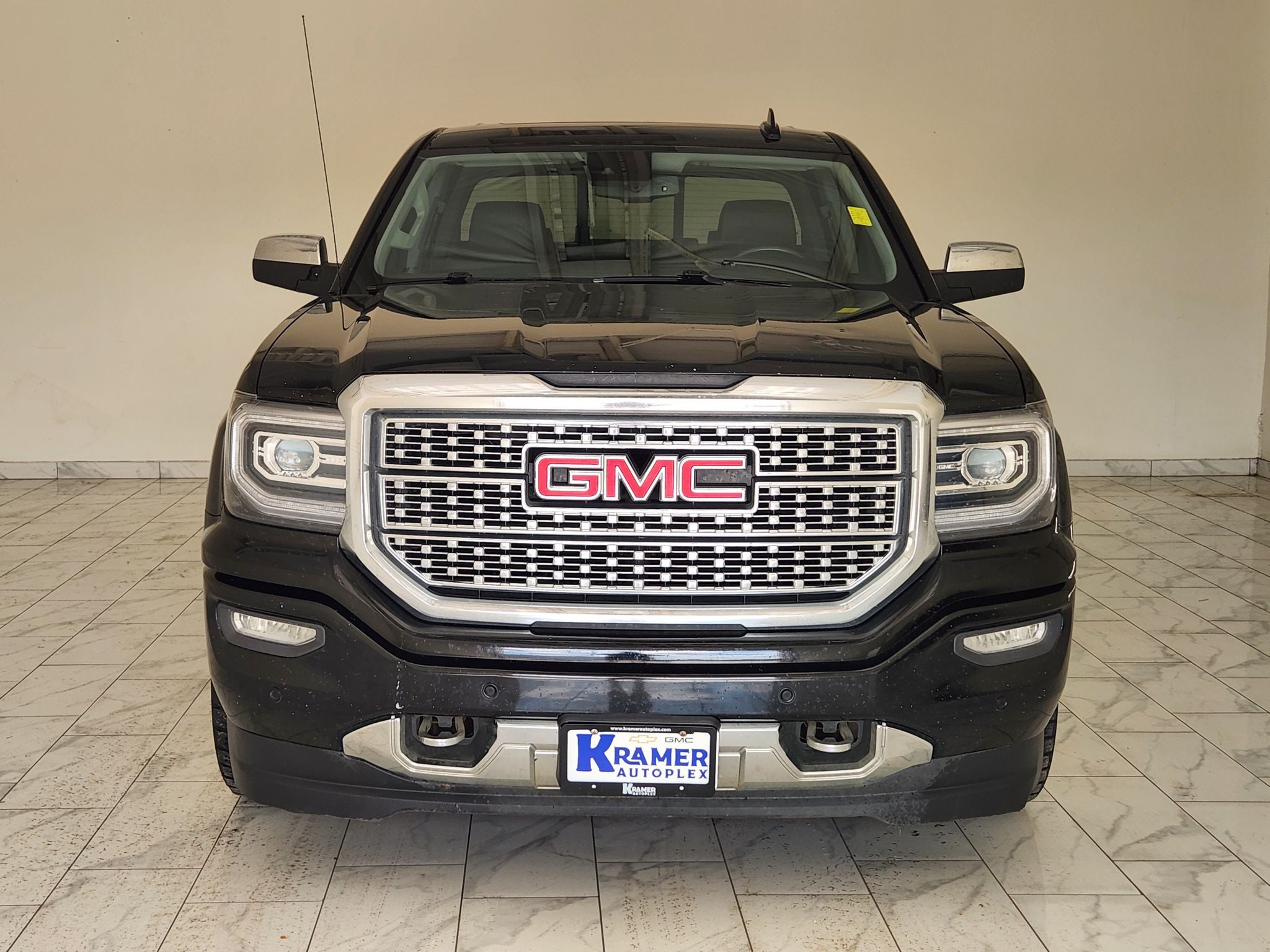 2017 GMC Sierra 1500 Denali — photo 2