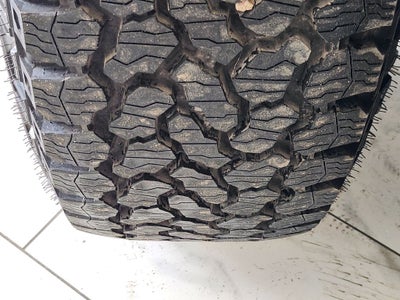2005 HUMMER H2 SUV