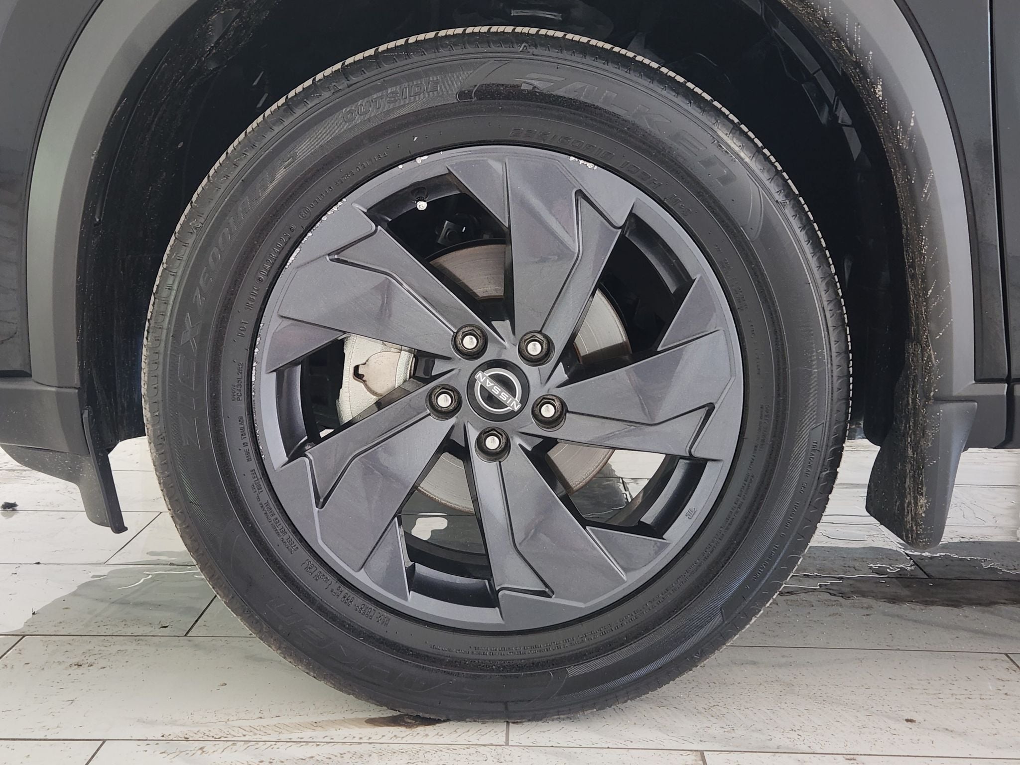 2026 Nissan Rogue SV — photo 10