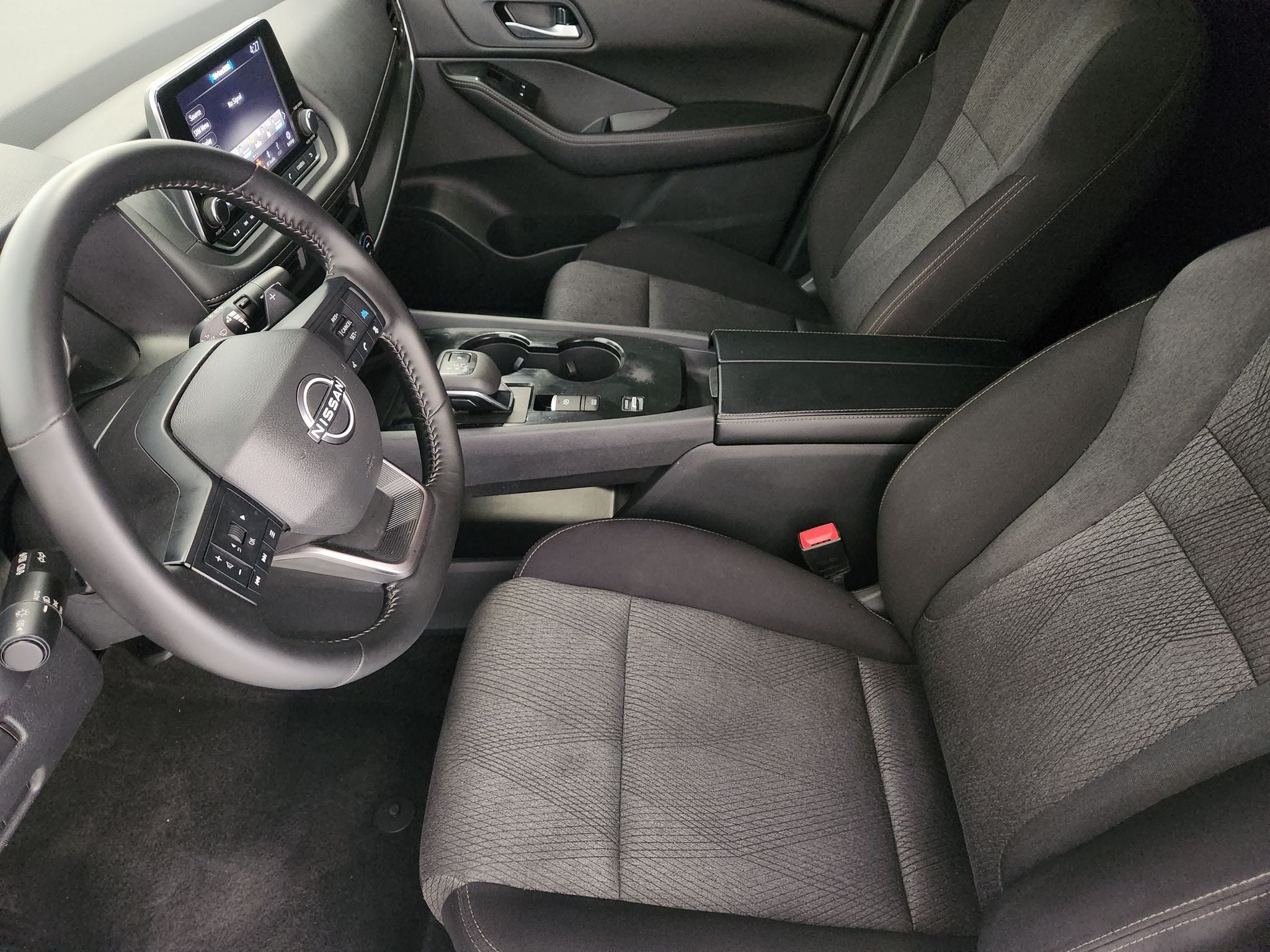 2026 Nissan Rogue SV — photo 12