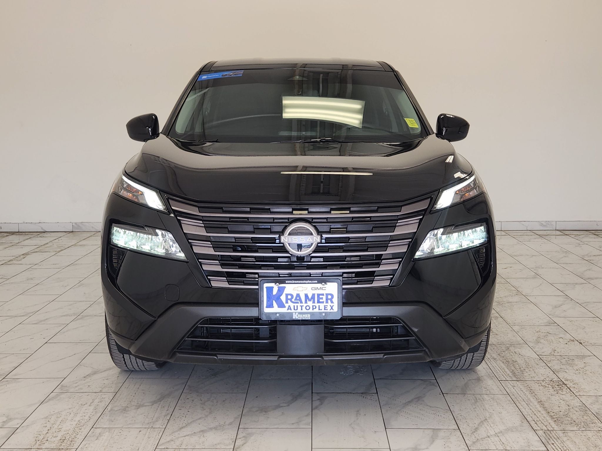 2026 Nissan Rogue SV — photo 2