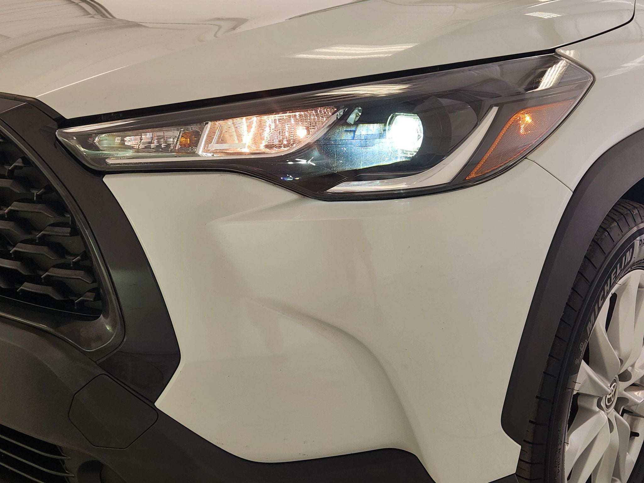 2025 Toyota Corolla Cross LE — photo 9