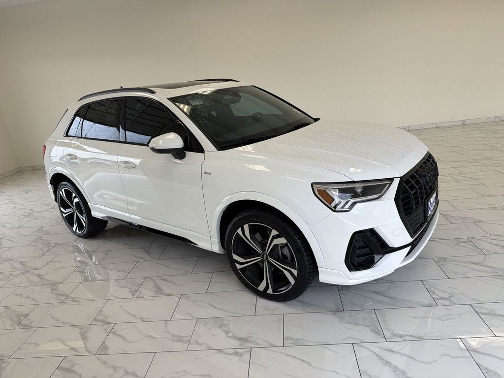 2023 Audi Q3 Premium Plus 45 TFSI S line quattro Tiptronic