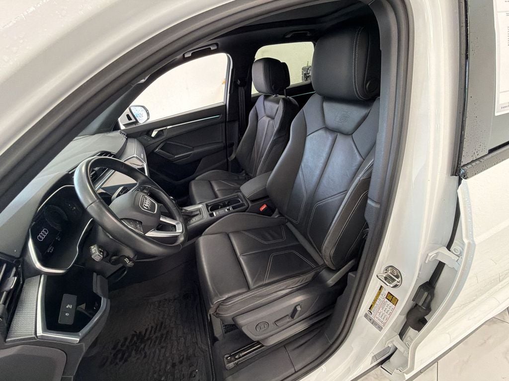 2023 Audi Q3 Premium Plus 45 TFSI S line quattro Tiptronic