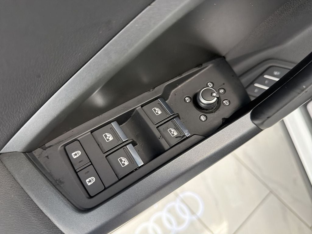 2023 Audi Q3 Premium Plus 45 TFSI S line quattro Tiptronic