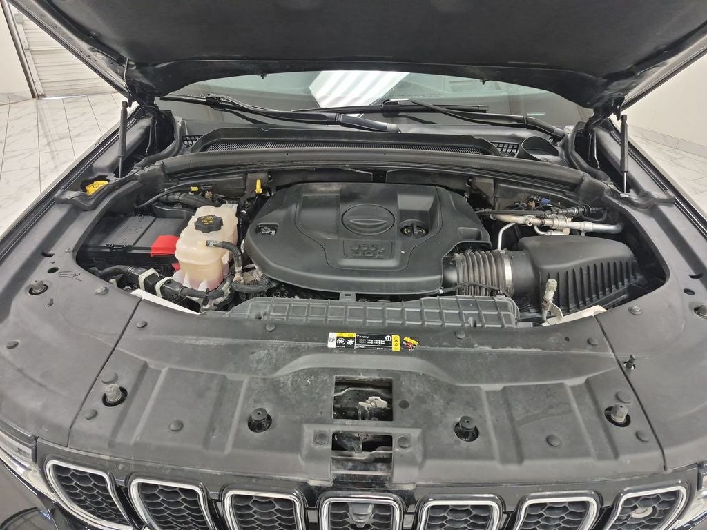 2022 Jeep Grand Cherokee L Overland 4x4