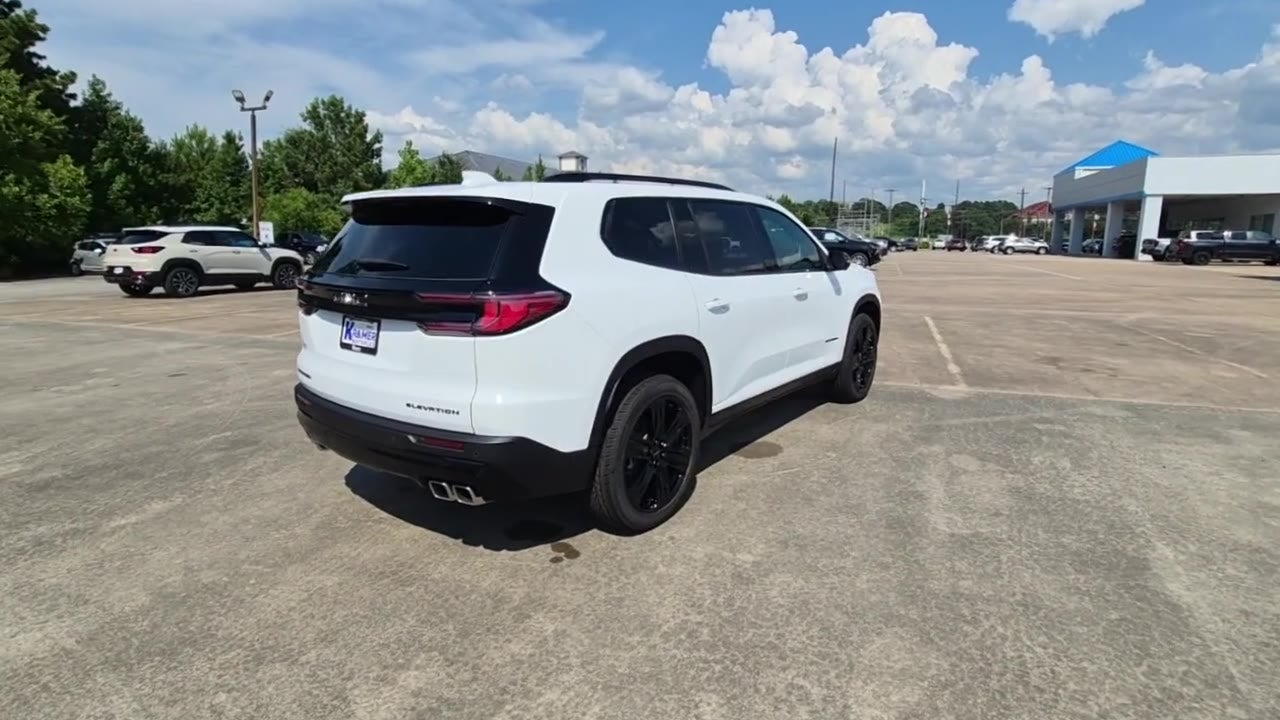 2026 GMC Acadia Elevation