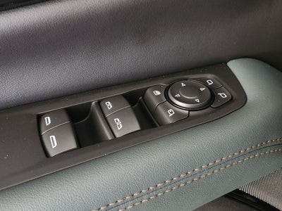 2027 GMC Yukon AT4