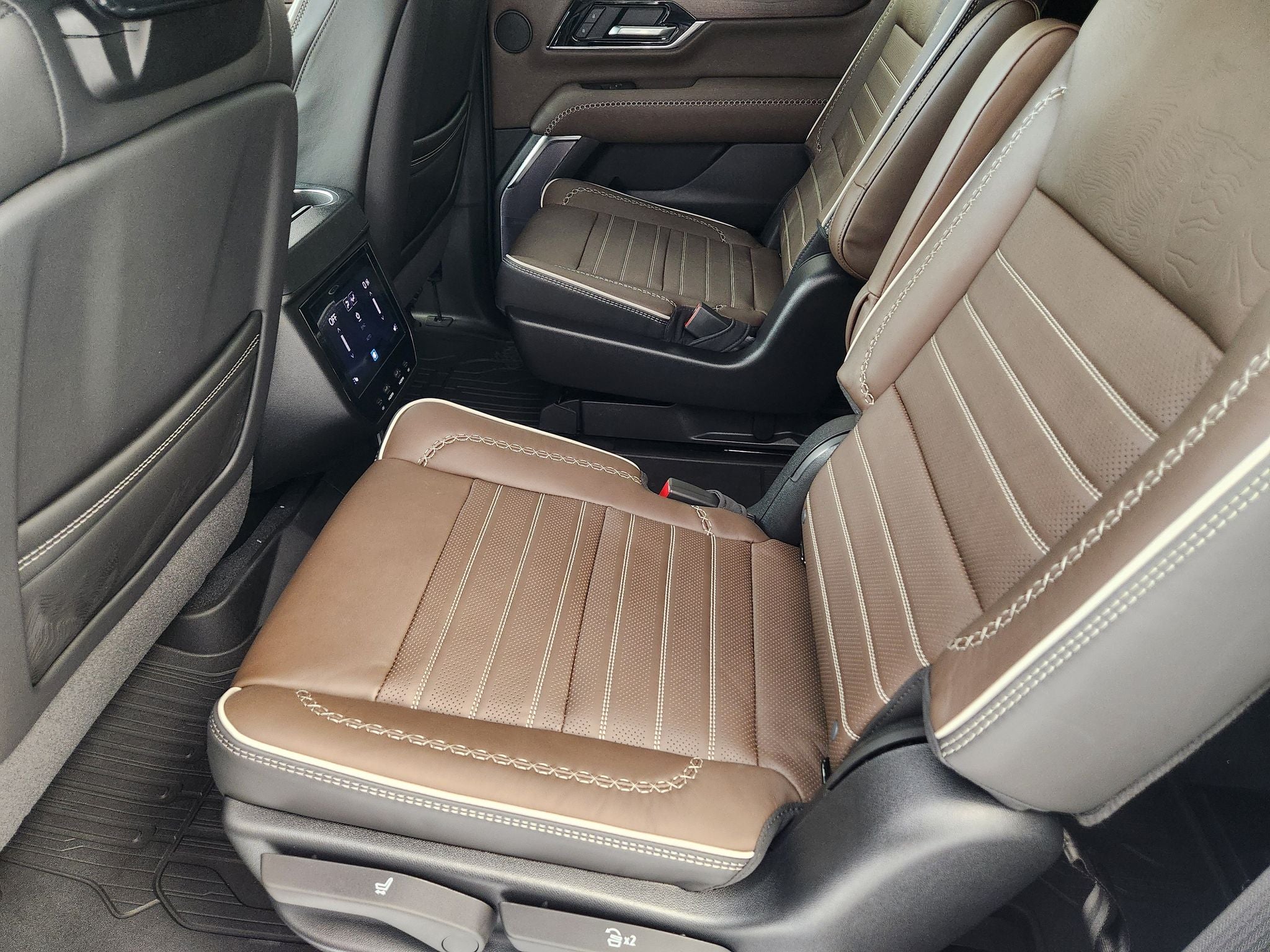 2027 GMC Yukon Denali Ultimate