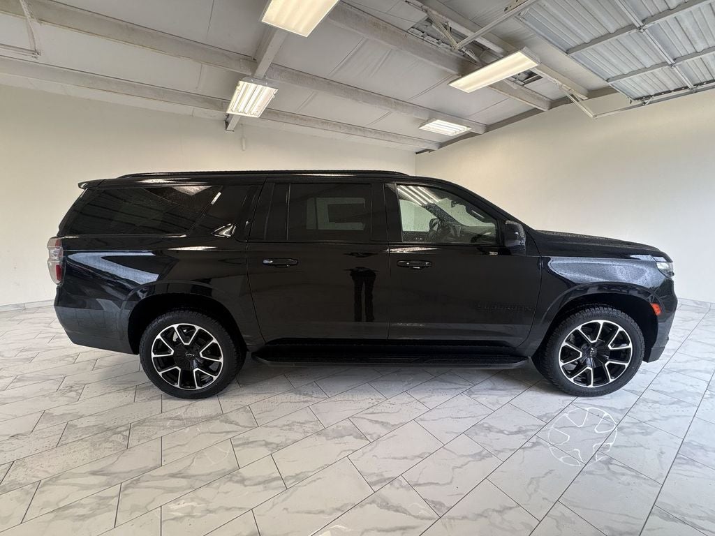 2023 Chevrolet Suburban RST