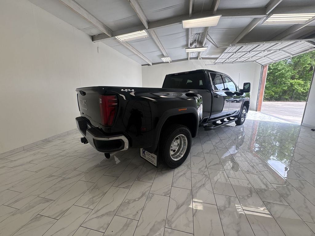 2026 GMC Sierra 3500 HD SLE DRW