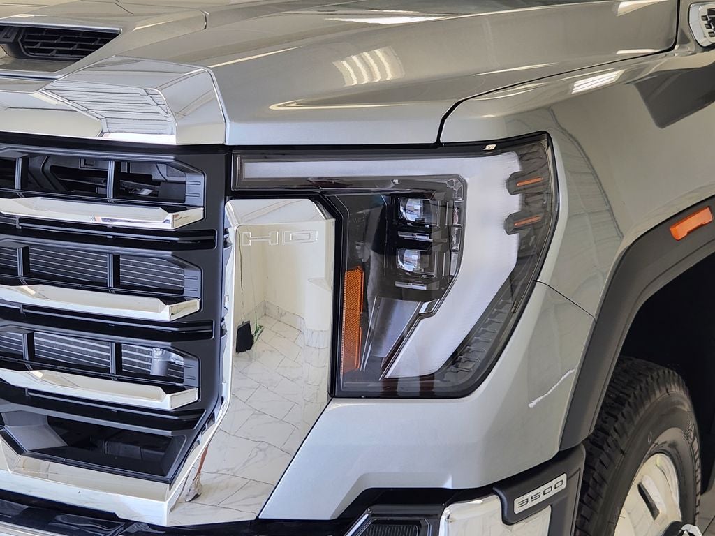 2026 GMC Sierra 3500 HD SLE DRW