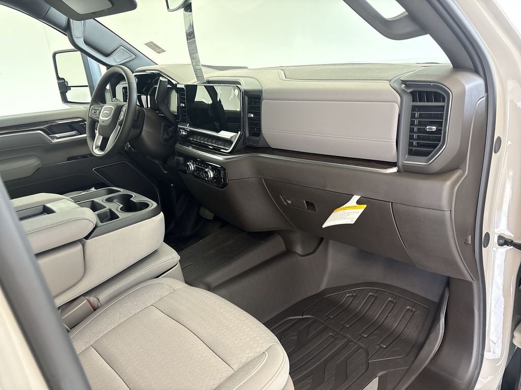 2026 GMC Sierra 3500 HD SLE DRW