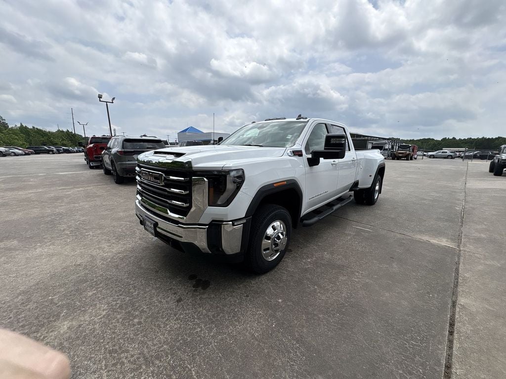 2026 GMC Sierra 3500 HD SLE DRW