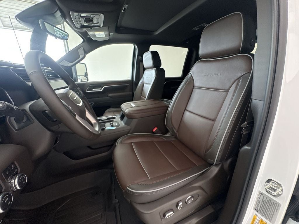2026 GMC Sierra 3500 HD Denali DRW