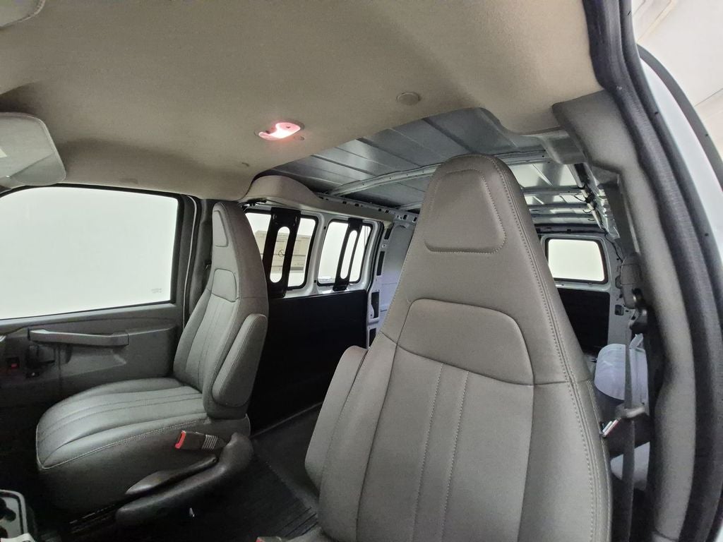 2025 GMC Savana Cargo 2500 Work Van