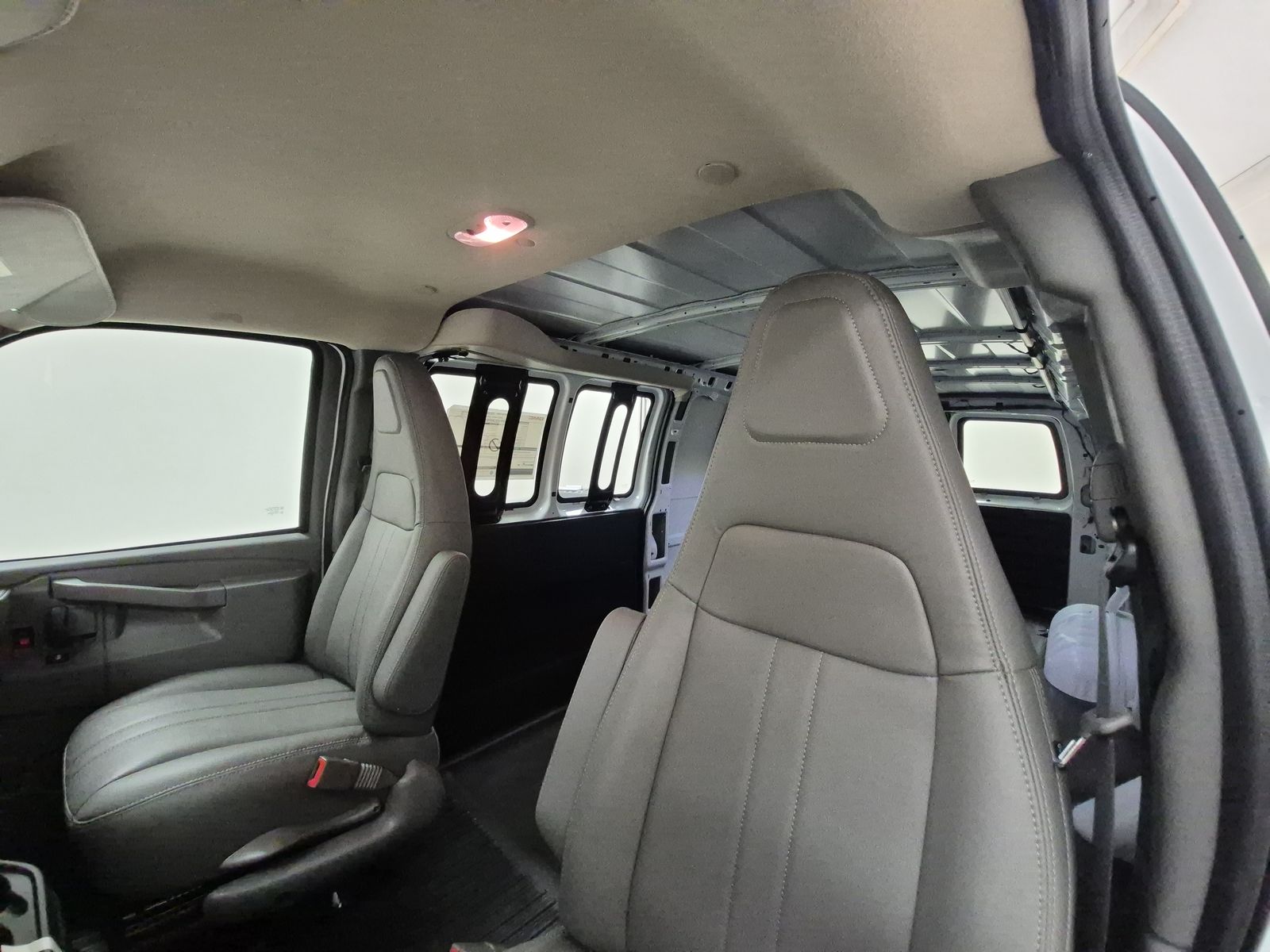 2025 GMC Savana Cargo 2500 Work Van