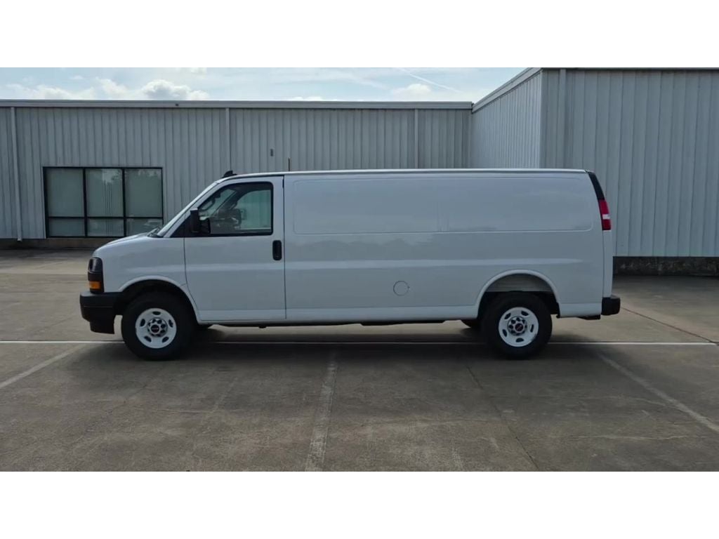 2025 GMC Savana Cargo 2500 Work Van