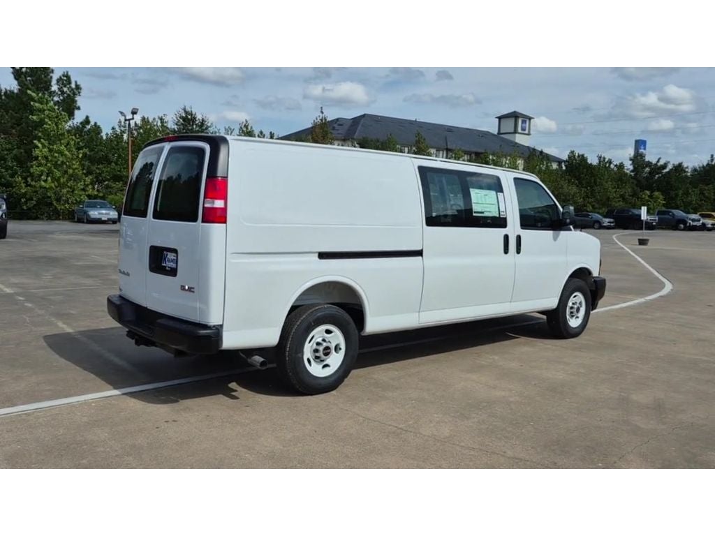 2025 GMC Savana Cargo 2500 Work Van