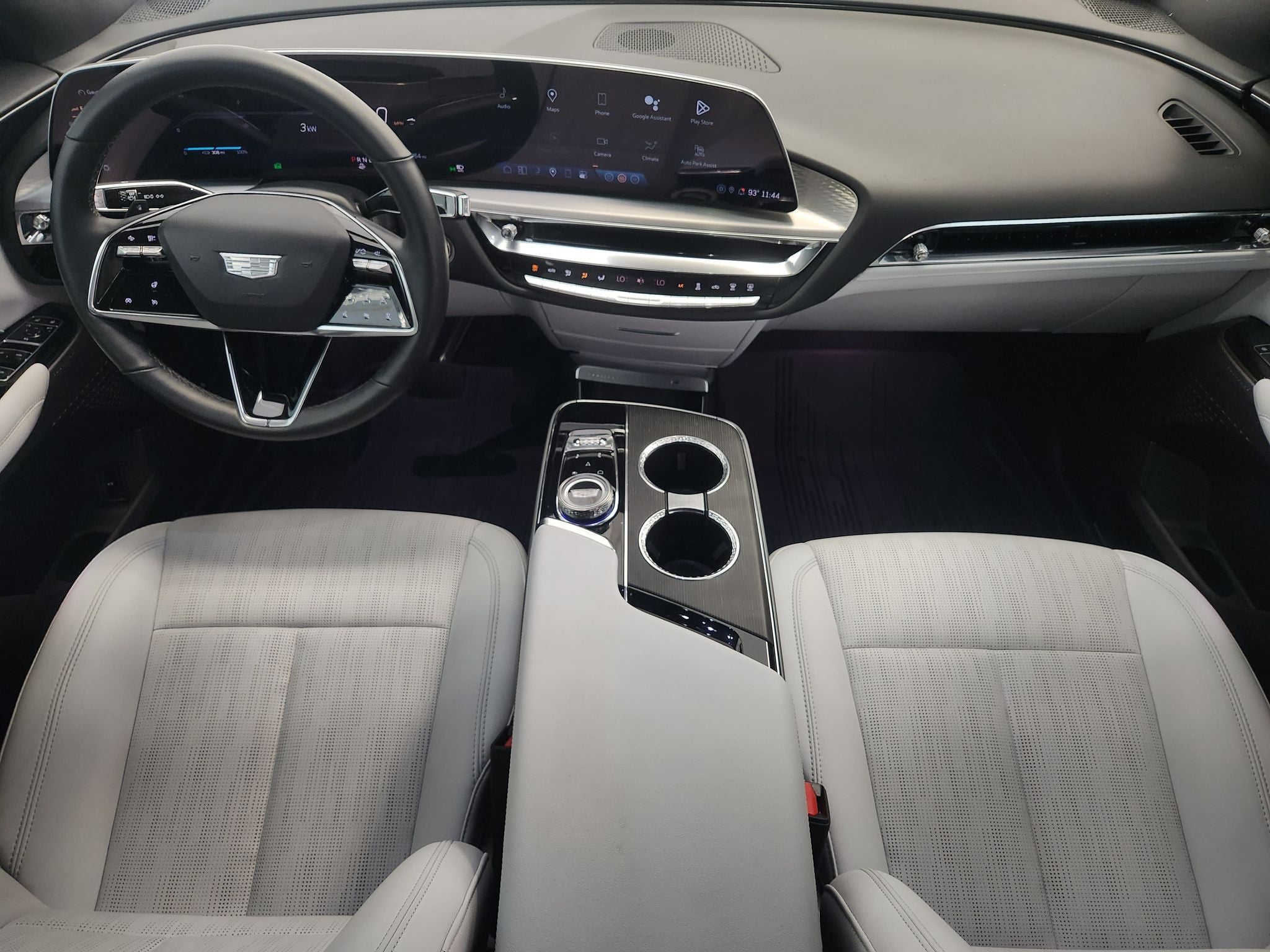 2024 Cadillac LYRIQ Luxury 1