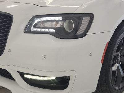 2022 Chrysler 300 Touring L