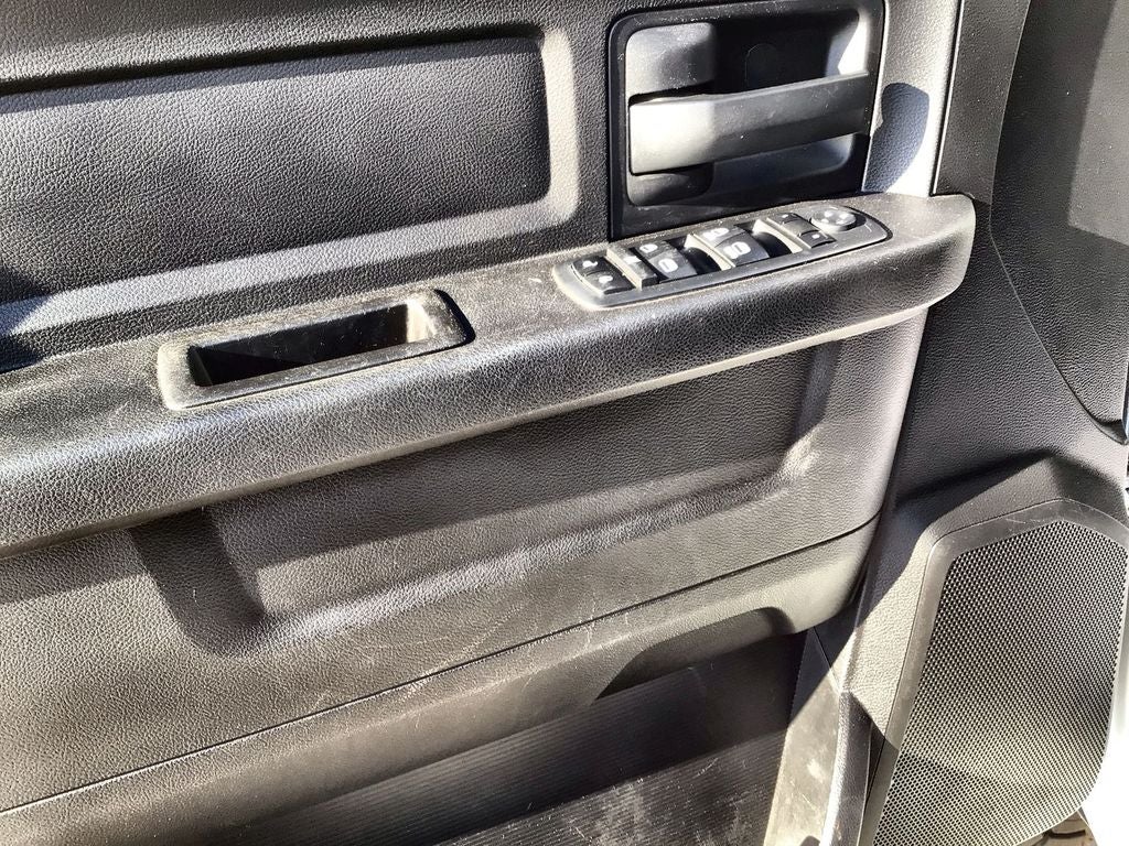 2018 RAM 2500 Tradesman Crew Cab 4x4 6'4" Box