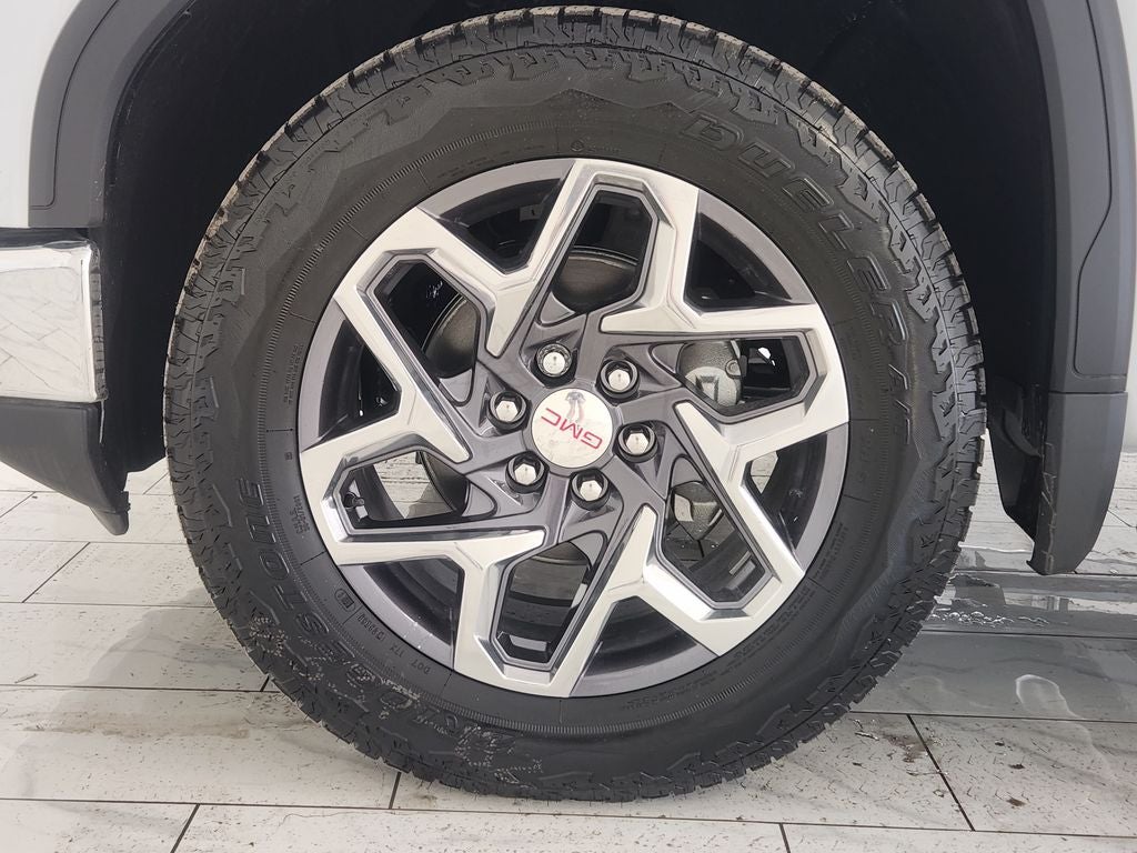 2026 GMC Sierra 1500 SLT - Photo 10