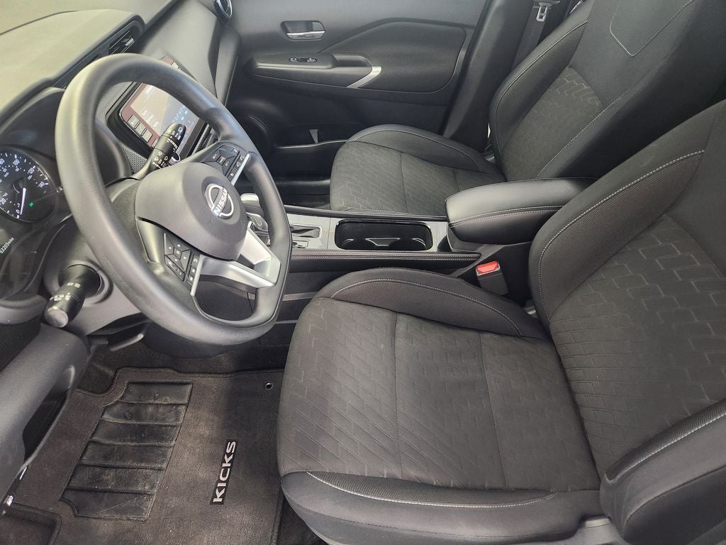 2023 Nissan Kicks SV Xtronic CVT