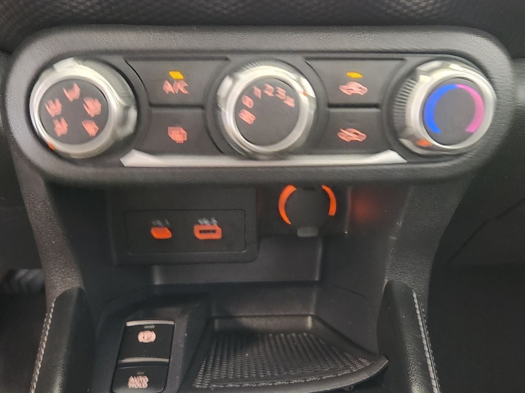 2023 Nissan Kicks SV Xtronic CVT