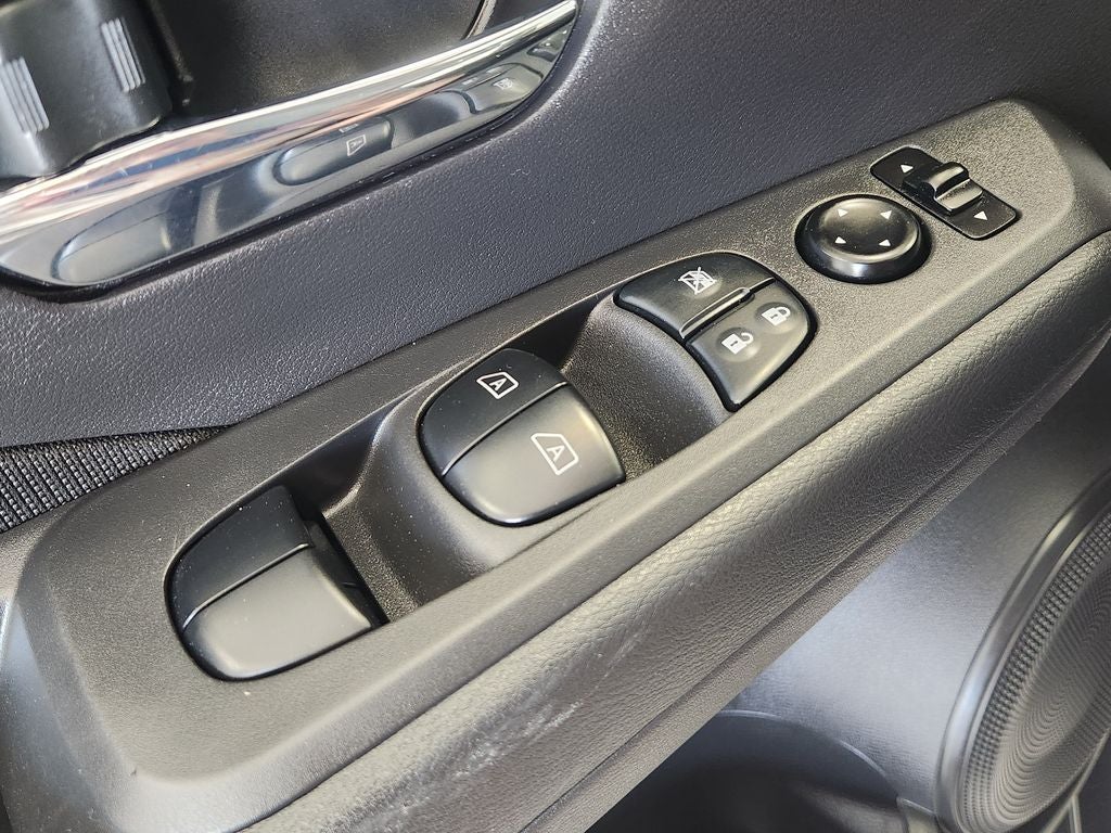 2023 Nissan Kicks SV Xtronic CVT