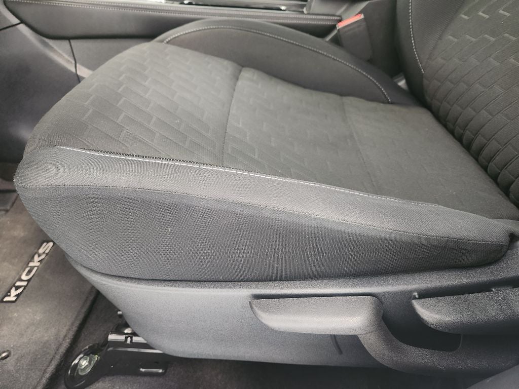 2023 Nissan Kicks SV Xtronic CVT
