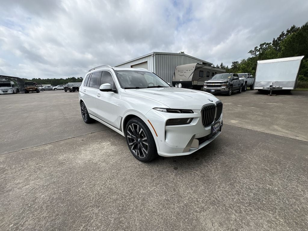 2025 BMW X7 xDrive40i