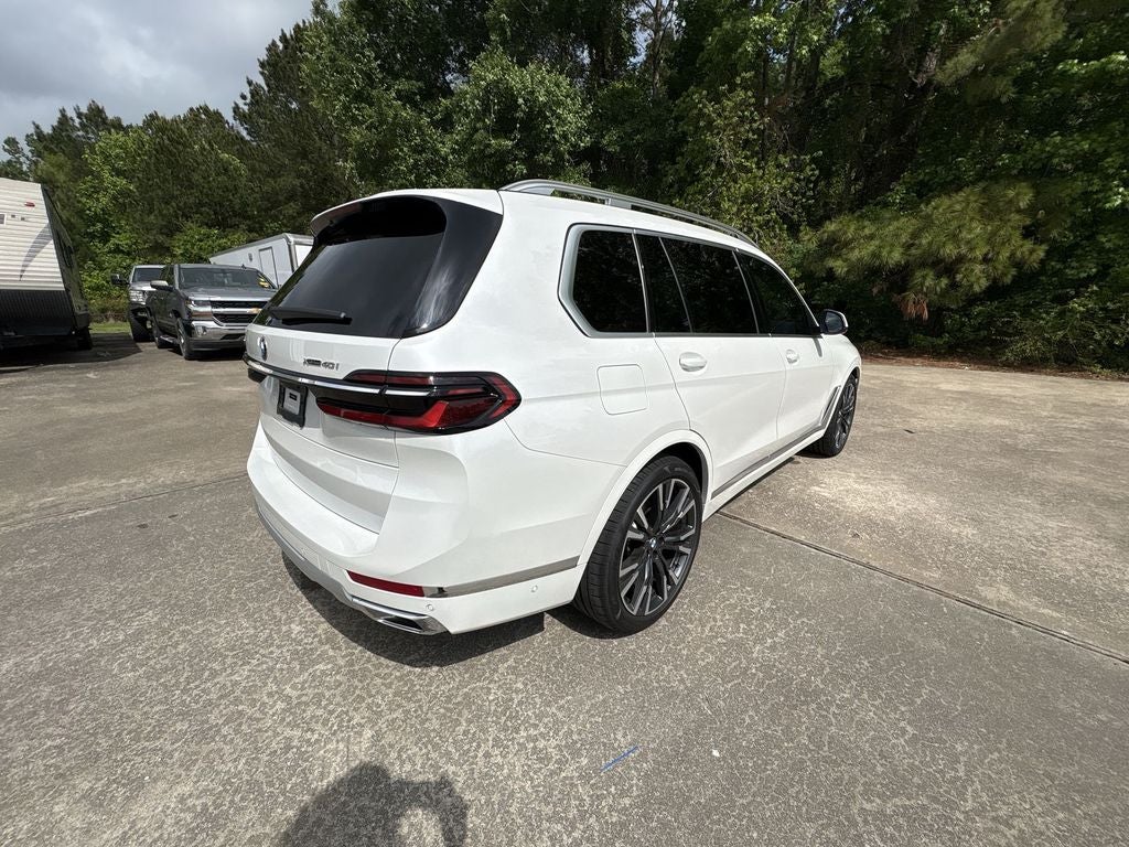 2025 BMW X7 xDrive40i