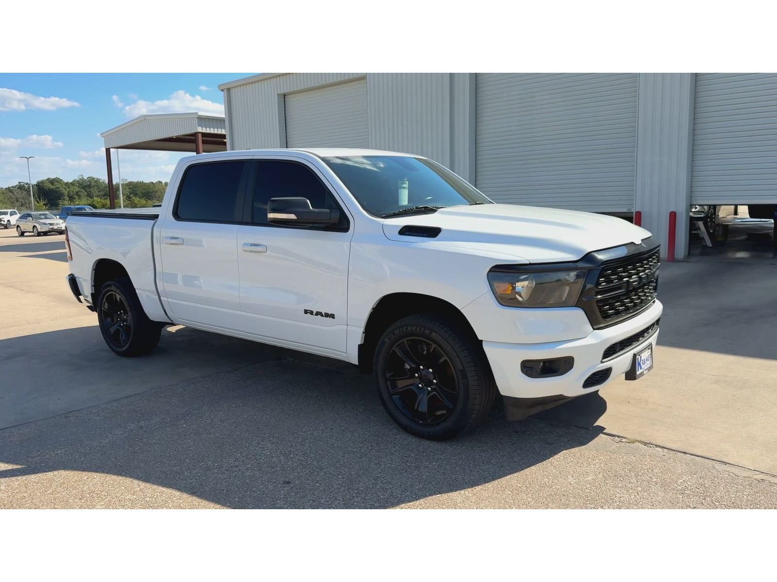 2022 RAM 1500 Lone Star Crew Cab 4x4 5'7" Box — photo 2