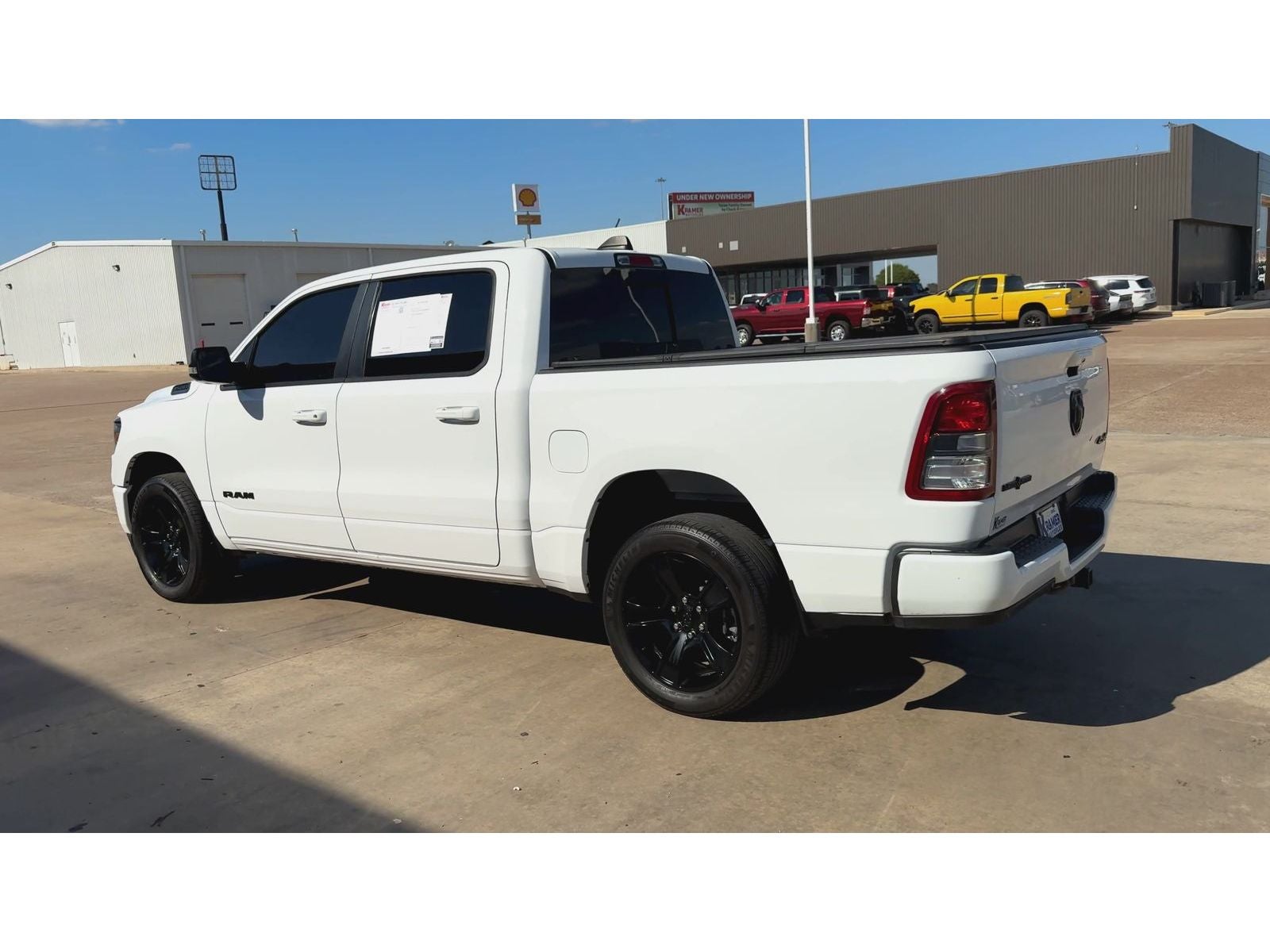 2022 RAM 1500 Lone Star Crew Cab 4x4 5'7" Box — photo 6