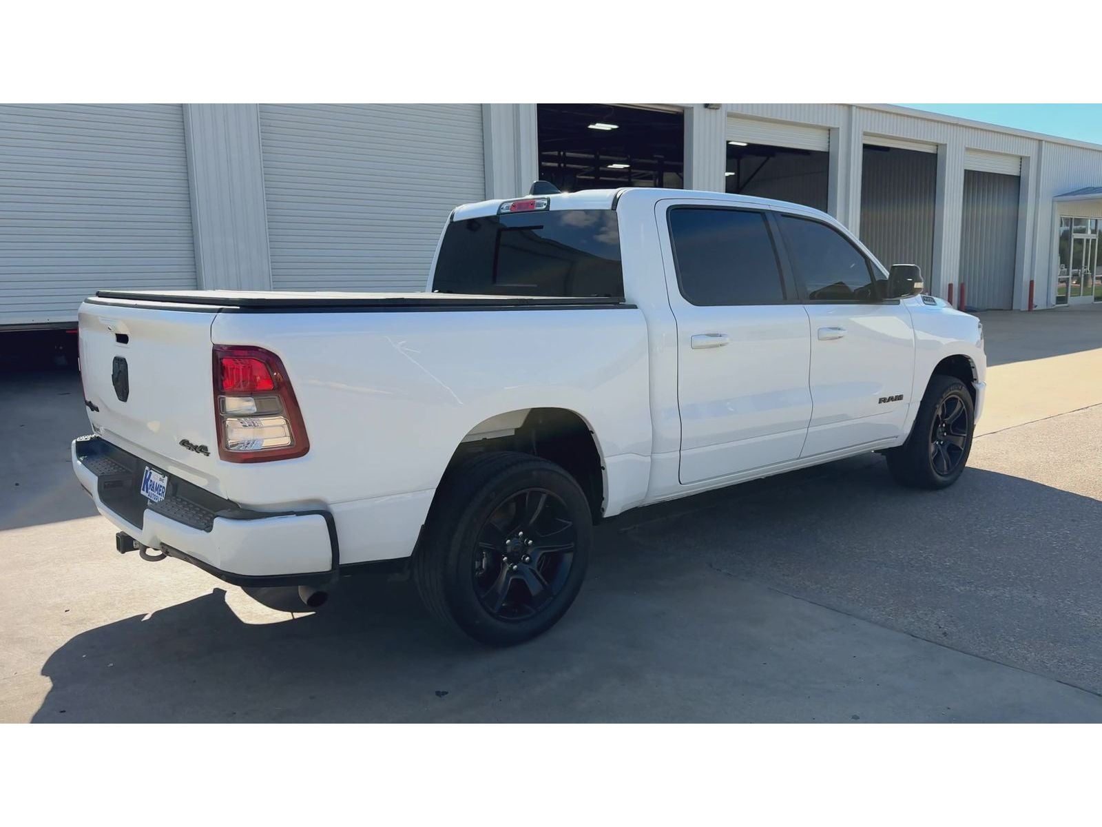 2022 RAM 1500 Lone Star Crew Cab 4x4 5'7" Box — photo 8