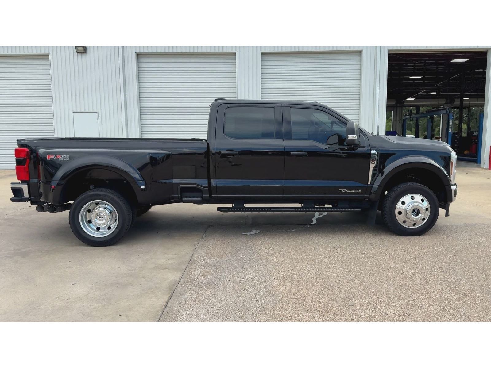 2026 Ford F-450 XLT — photo 9