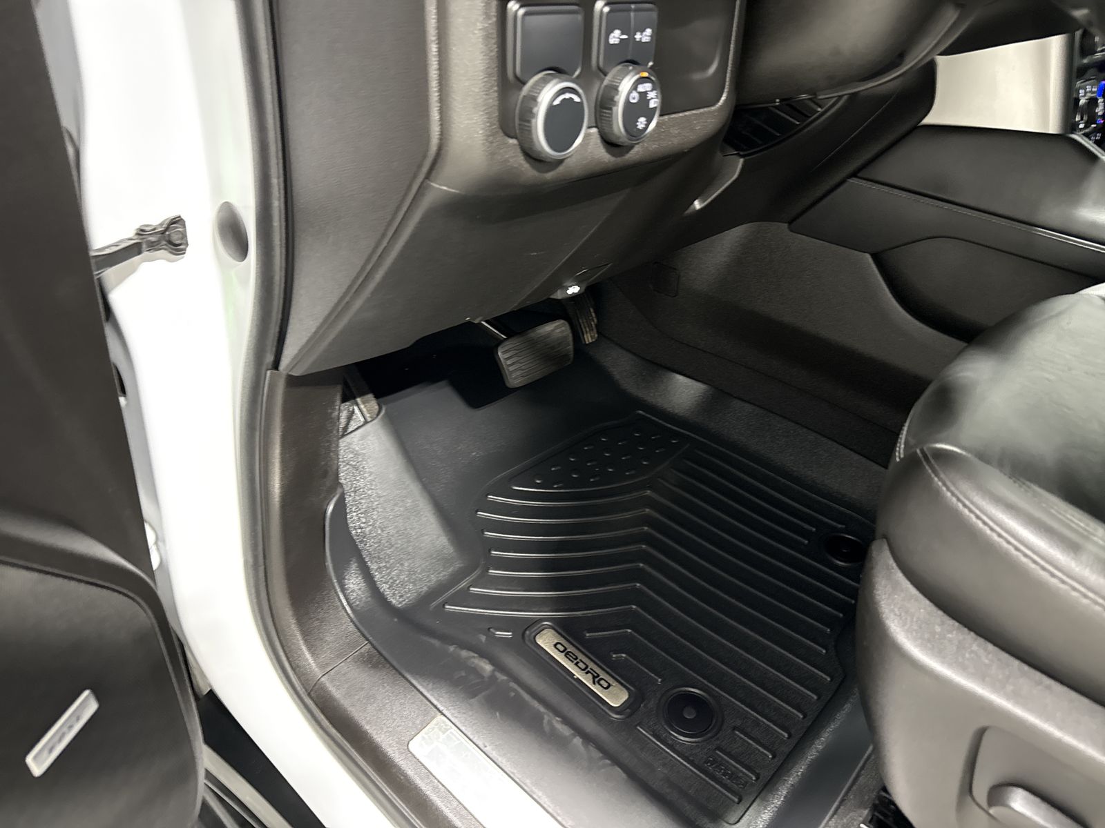 2021 Chevrolet Tahoe LT — photo 10