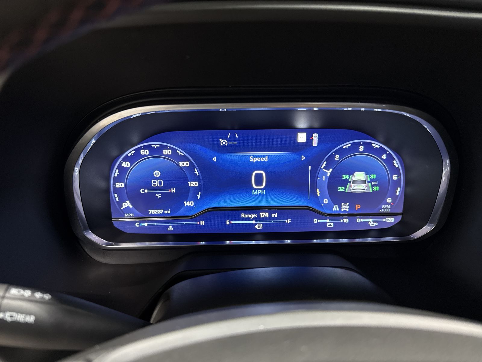 2023 Chevrolet Suburban RST — photo 11