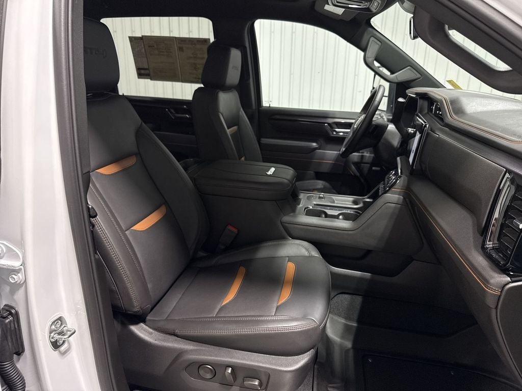 2025 GMC Sierra 2500 HD AT4
