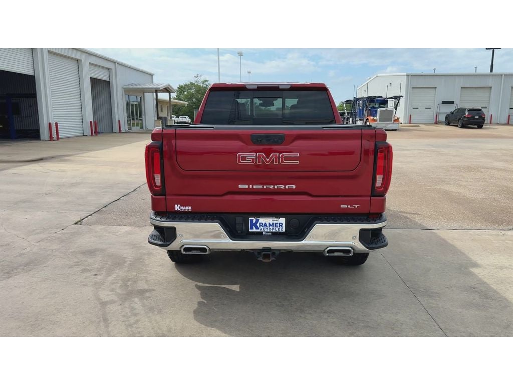 2024 GMC Sierra 1500 SLT