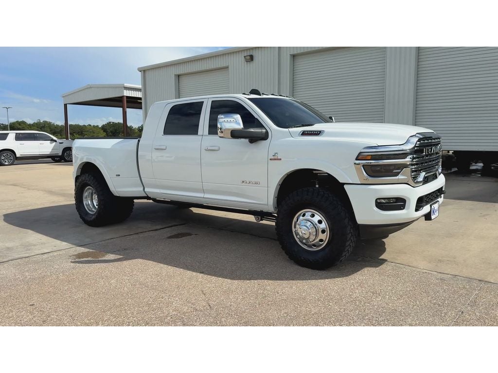 2025 RAM 3500 LimitedLimited Longhorn Mega Cab 4x4 6'4" Box — photo 2